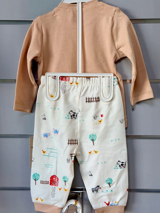 Pyjama Set – Boerderijprint met Beige Top