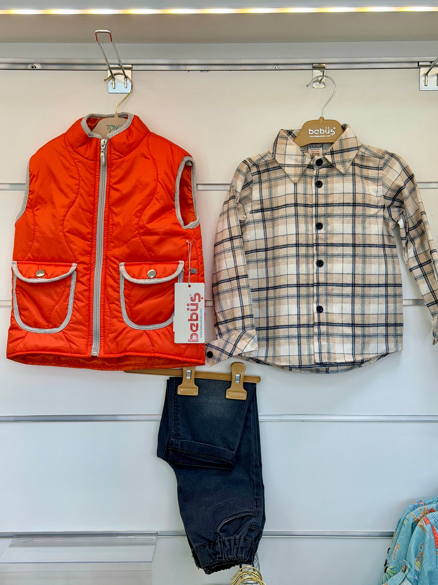 Bebüş 3-Piece Baby Set – Red Vest Style
