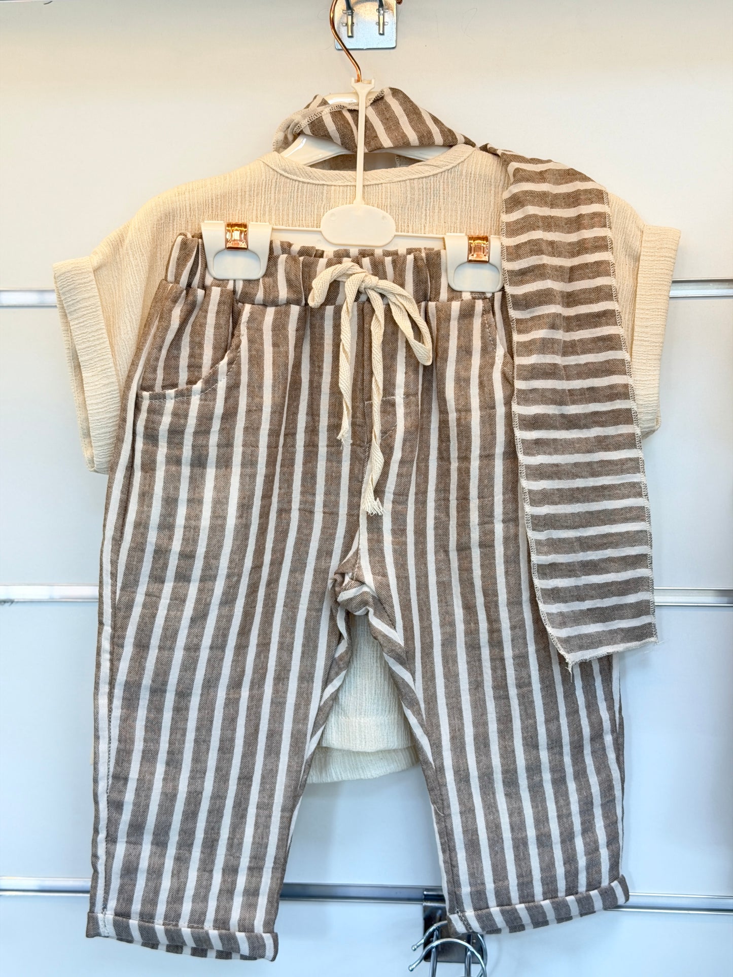 Noy Noy Jongensset – Beige & Gestreept 3-Delig