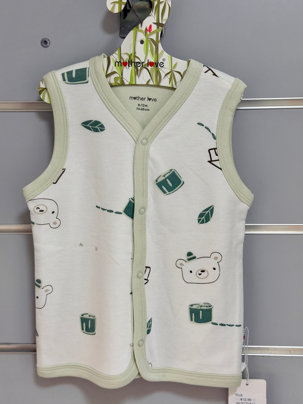 Mouwloos Vestje – Groen met Beer Print
