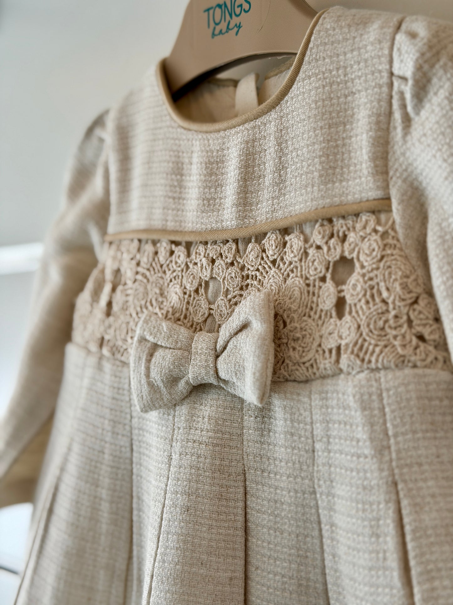 Tongs Baby Jurk – Classic Lace Beige