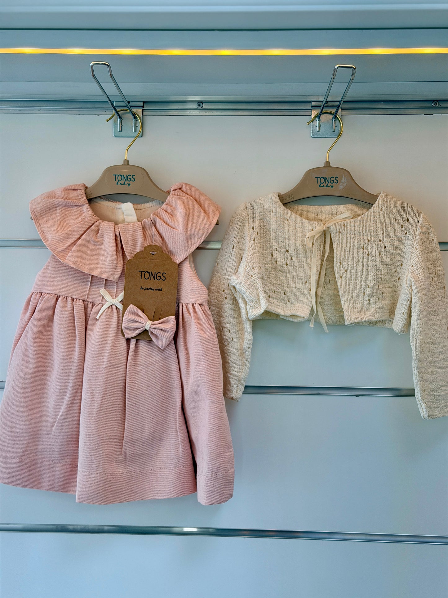 Tongs 2-Piece Baby Set – Elegant Pink Dress